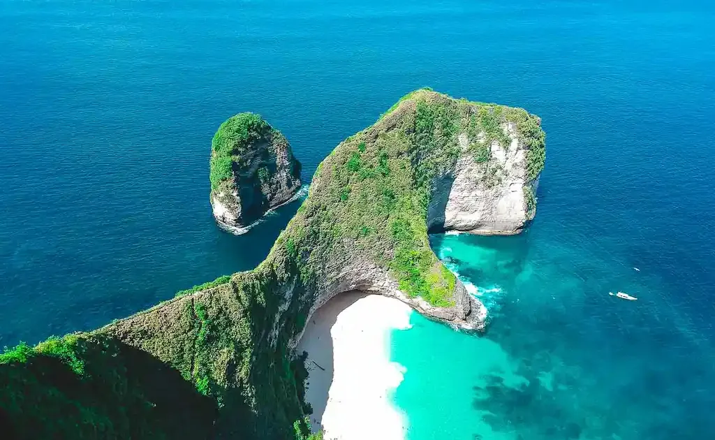 Nusa Penida Arch