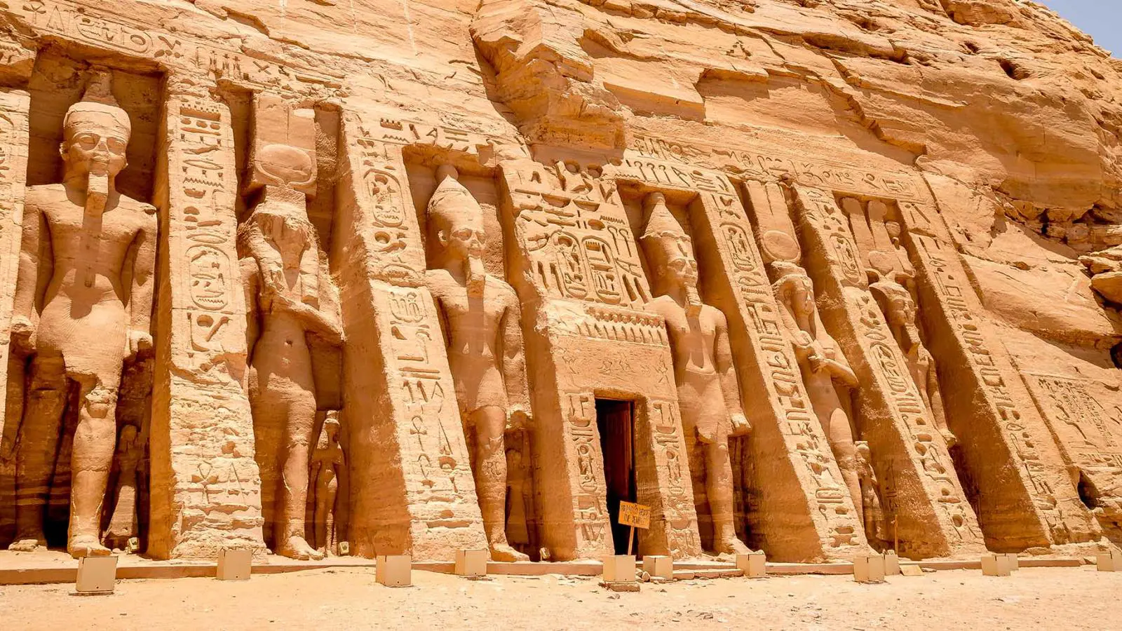 8D / 7N Egypt Tour Package
