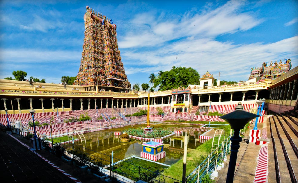 10D / 9N Kerala & Tamilnadu Tour Package