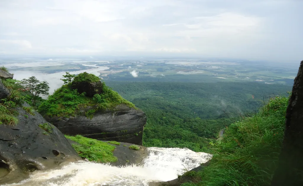 6D / 5N Meghalaya and Assam Tour Package