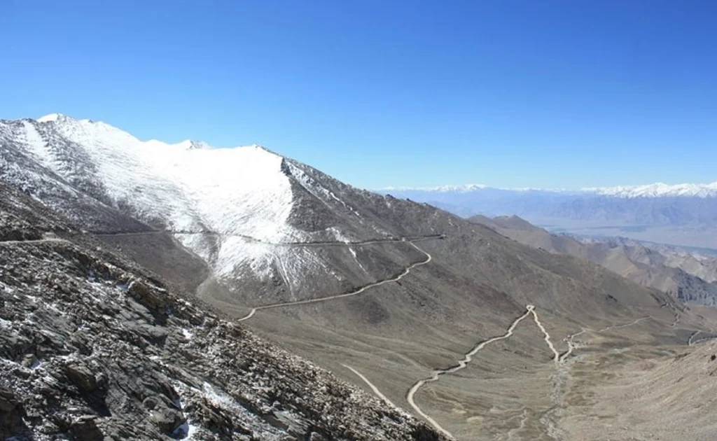 5D / 4N Leh Tour Package