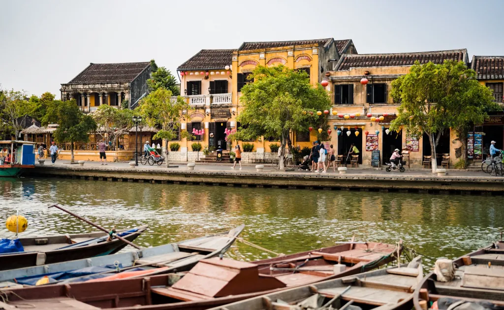 9D / 8N Vietnam Tour Package