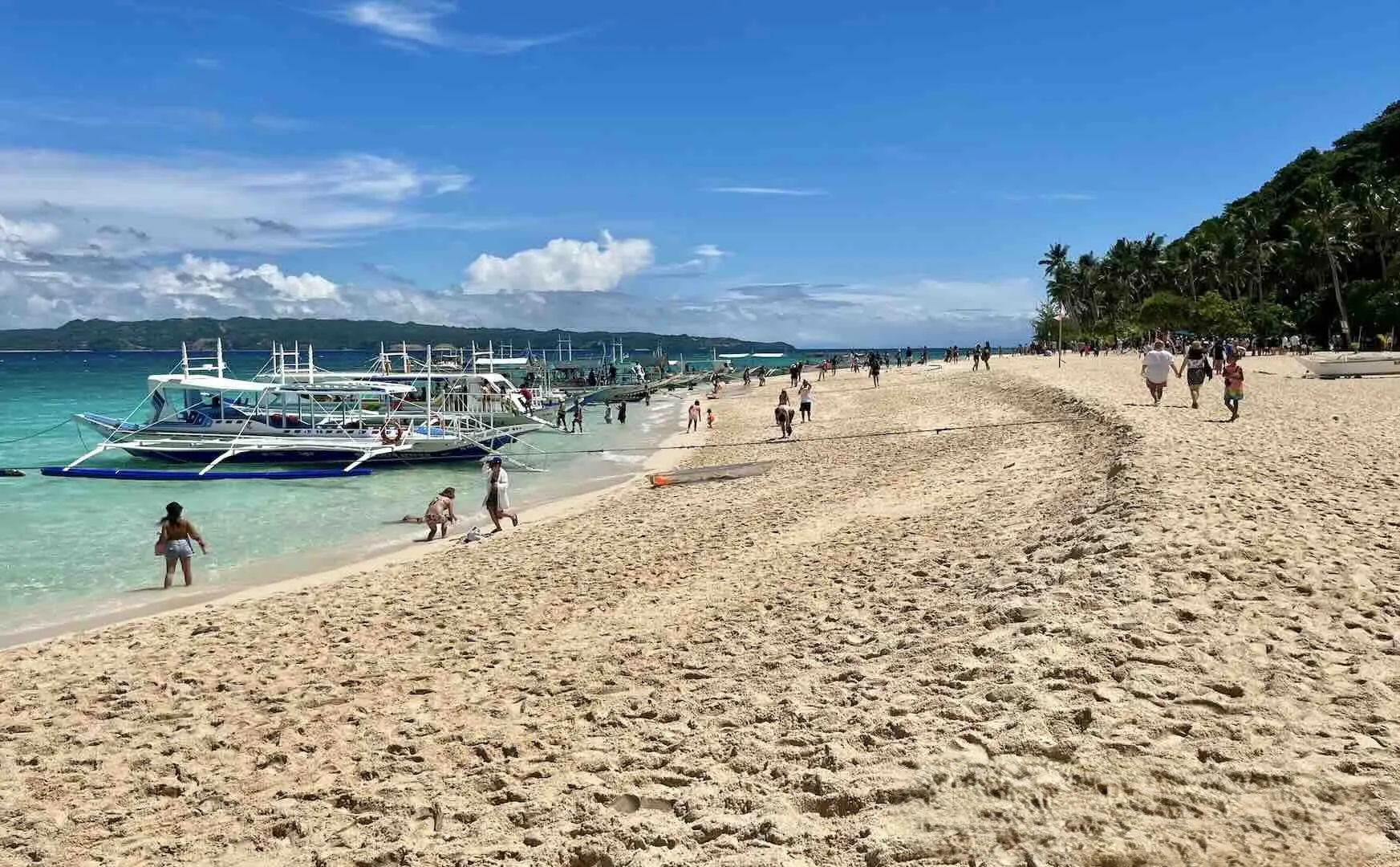 4D / 3N Boracay Tour Package